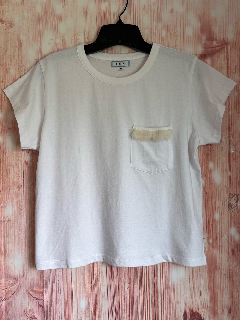 Liana White Cotton Rabbit Fur Pocket Crewneck Cropped T Shirt NWOT Size M